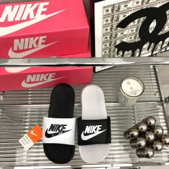 Nike slippers #1